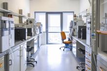 Laboratory of high-performance liquid chromatography